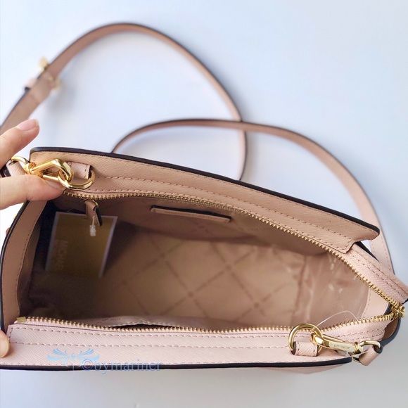 🍀 Michael Kors Selma Studded Meduim Crossbody - Picture 7 of 8